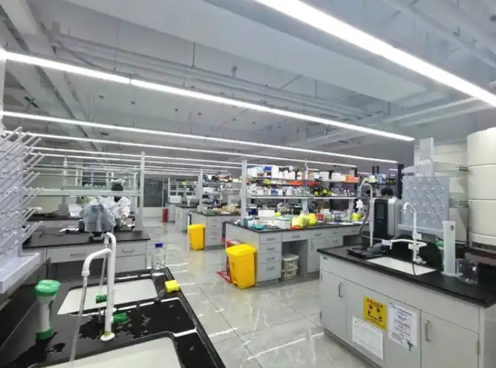 北京嵩安科技有限公司生產(chǎn)車間或?qū)嶒?yàn)室一角