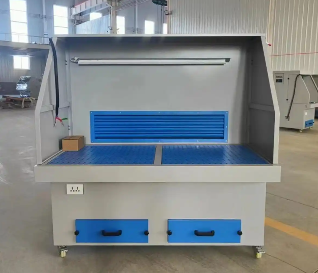 拋光打磨工作臺(tái)粉塵治理：自循環(huán)式除塵單元全面解析